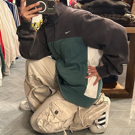 NIKE フルジップスウェット