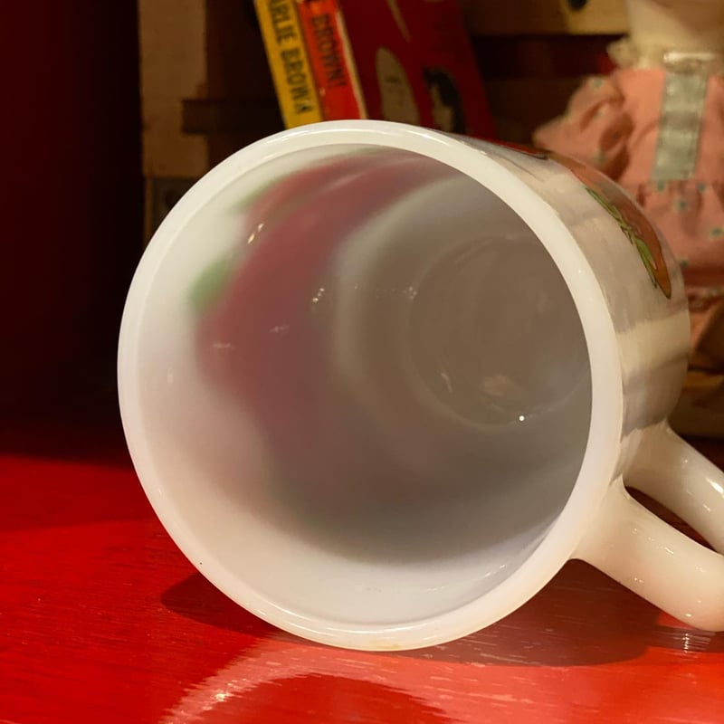 Fire King チューリップデザイン 4個セット Fire-King エキストラヘビーカップ&ソーサー ライトアイボリー – Fire