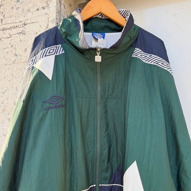 UMBRO ナイロンジャケット | CUSTOM FEVER