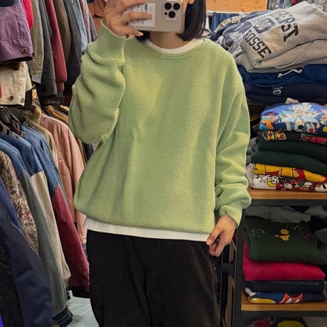 コットンクルーネックニット