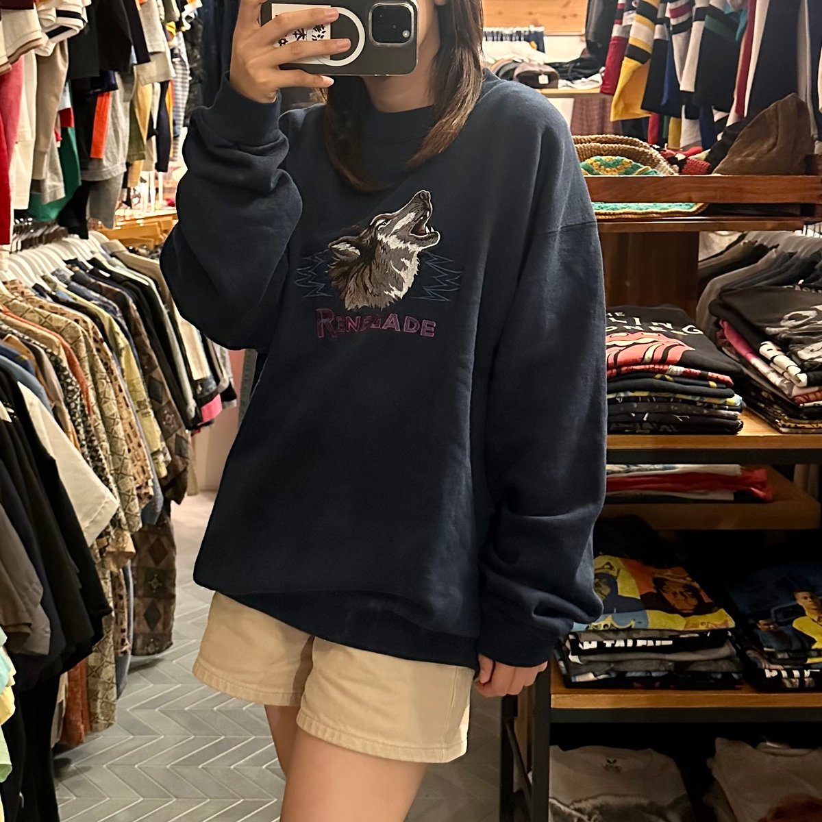 オオカミ刺繍スウェット | CUSTOM FEVER