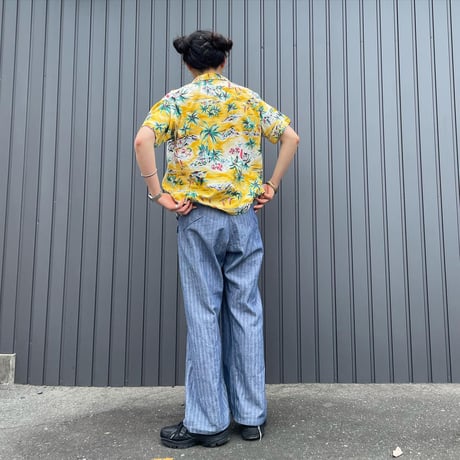 ビーチ柄ハワイアンシャツ