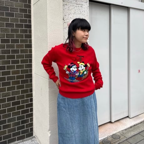 SUNDAY COMICS ミッキーミニー刺繍セーター