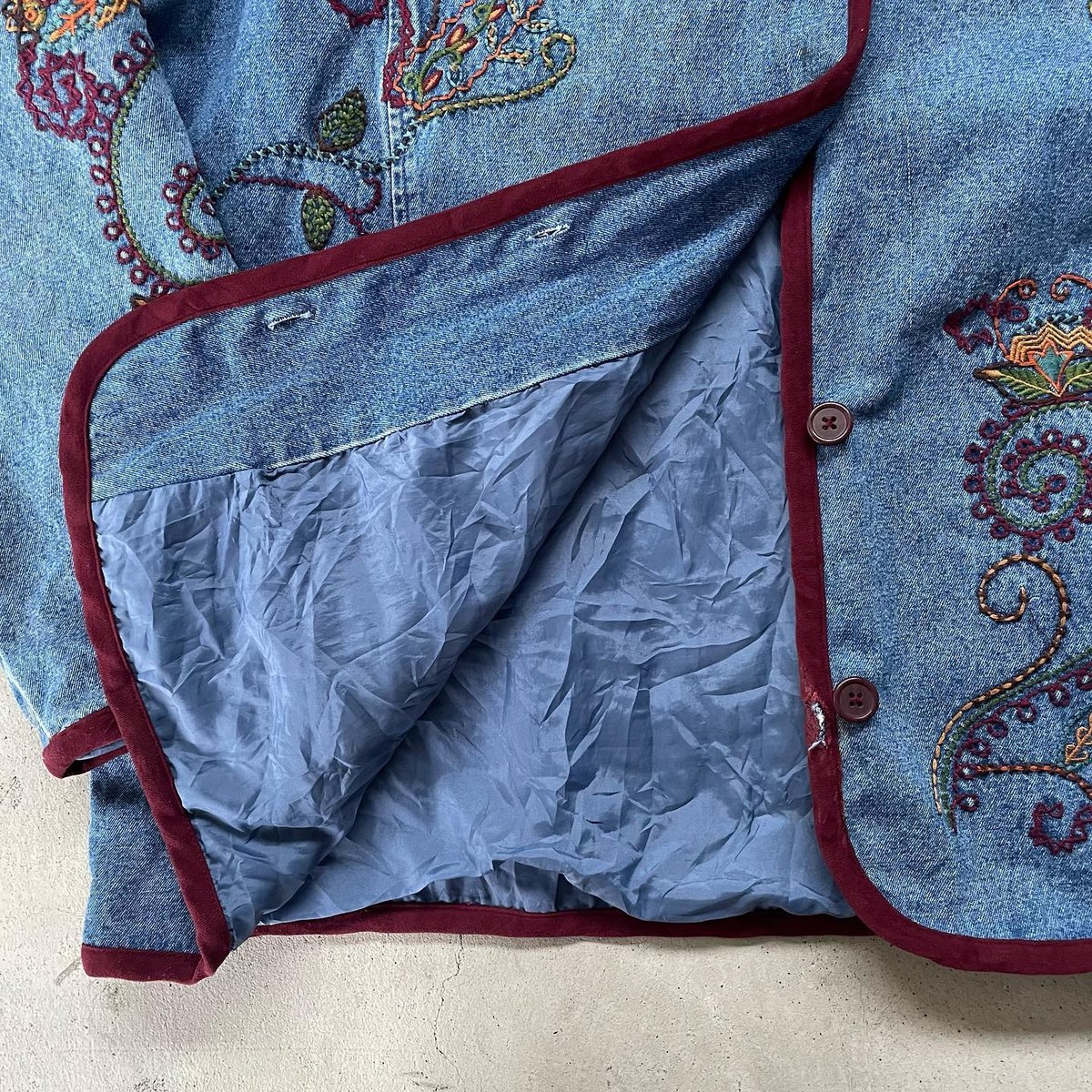 BLACK FLAME　ブルゾン　中綿　裏地総柄　刺繍　ワッペン　ペイズリー BLACK FLAME ブルゾン 中綿 裏地総柄 刺繍 ワッペン ペイズリー