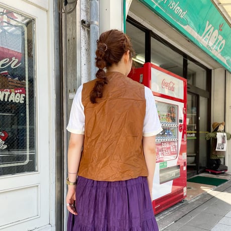 LIBERTY コンチョボタンレザーベスト