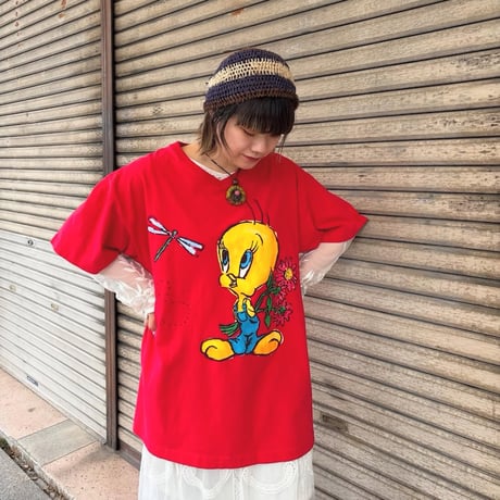 トゥイーティー VネックプリントTシャツ