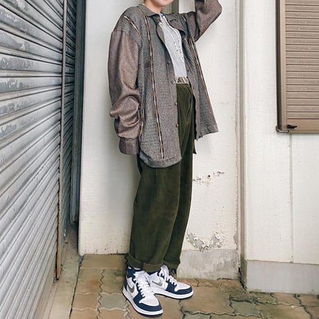 リラックスニットシャツ