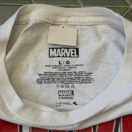 MARVEL キャラ集合Tシャツ