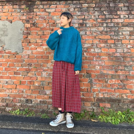 ハイネックざっくり編みニット
