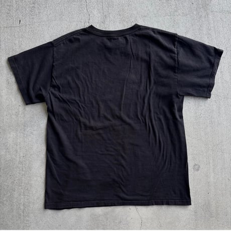 JURASSIC WORLD ティラノサウルスTシャツ