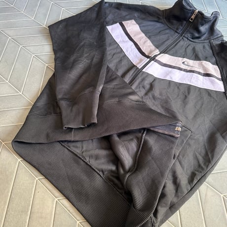 NIKE トラックジャケット