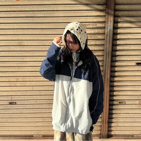 NIKE バイカラーナイロンジャケット