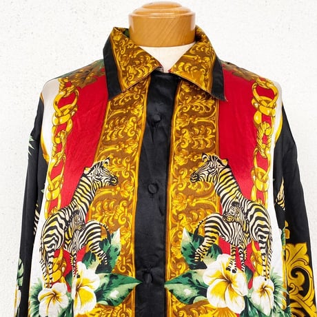 シルク柄シャツ