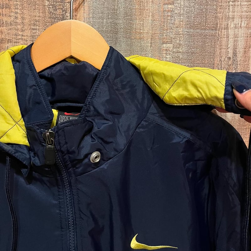 NIKE ナイロンベンチコート | CUSTOM FEVER