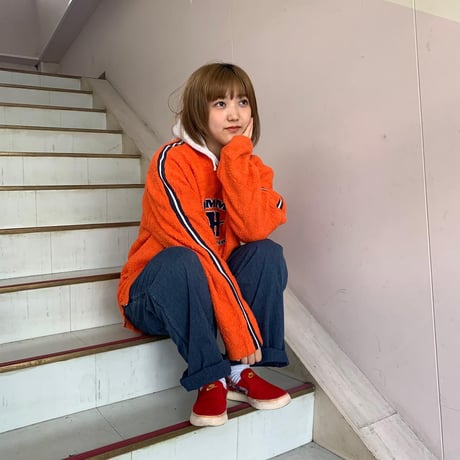 TOMMY JEANS　VネックフリースPO