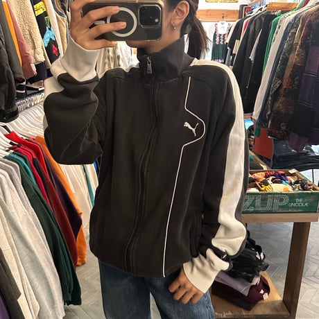PUMA フルジップスウェット