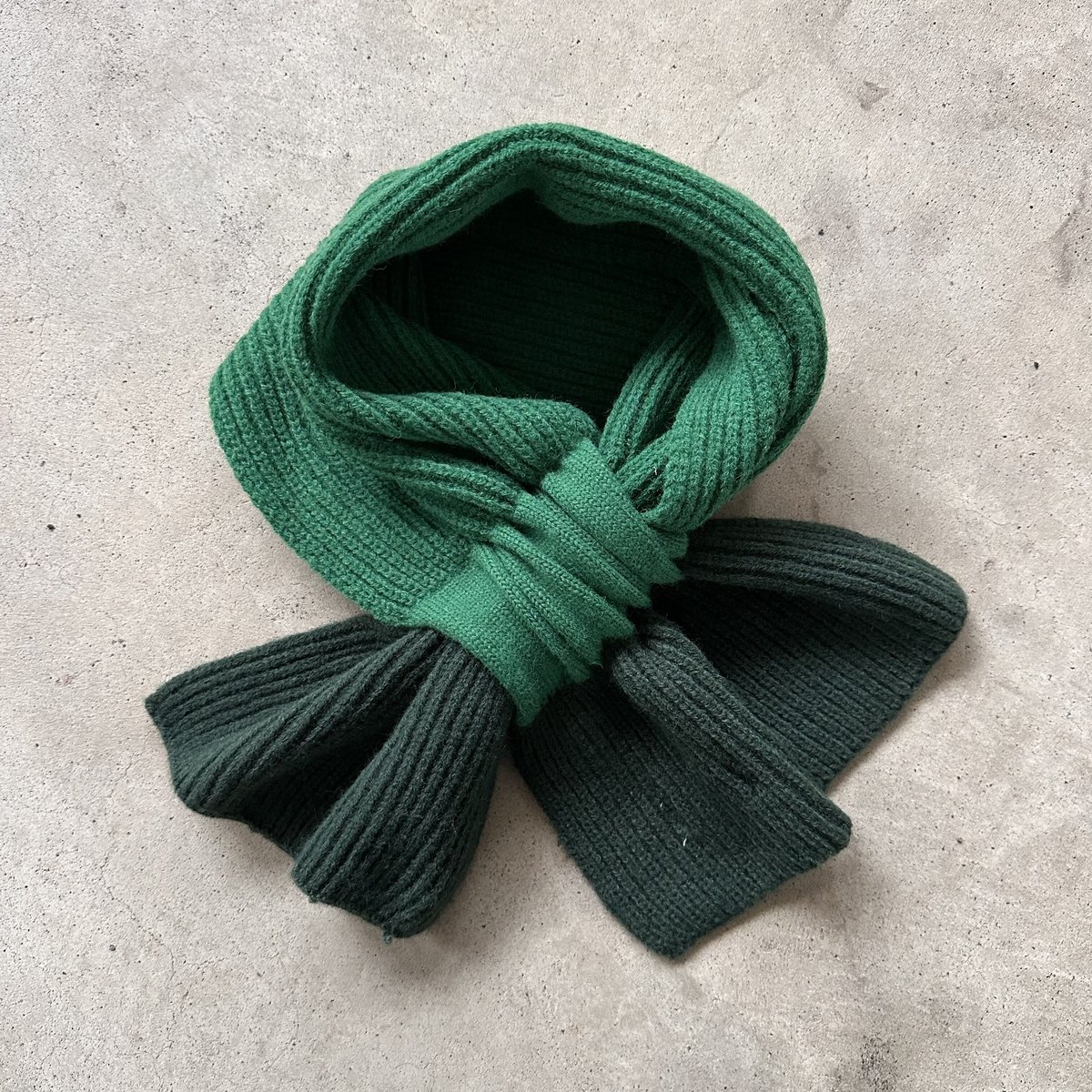 クレージュ バイカラー マフラー 希少 ポンポン付き クレージュ バイカラー マフラー 希少 ポンポン付き