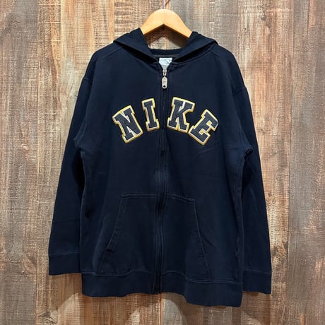 NIKE ワッペンジップパーカー