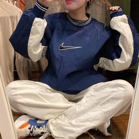 NIKE裏地付きナイロンプルオーバー