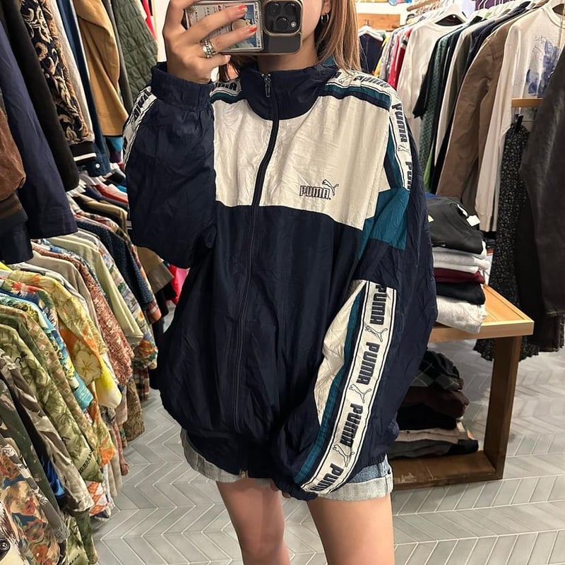 美品♡ ガラガラ PUMA プーマ ナイロンジャケット 美品♡ ガラガラ PUMA プーマ ナイロンジャケット