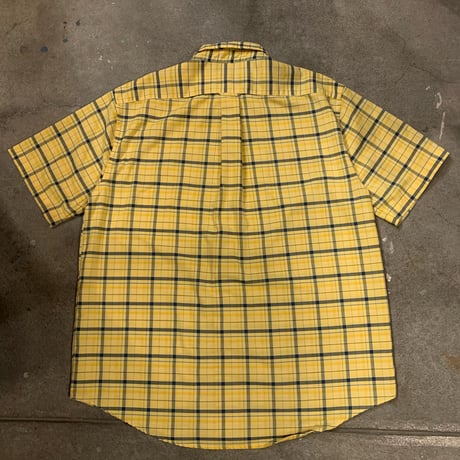 イエローチェックシャツ