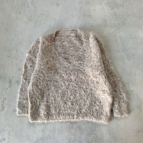 Ｖネックシャギーニット