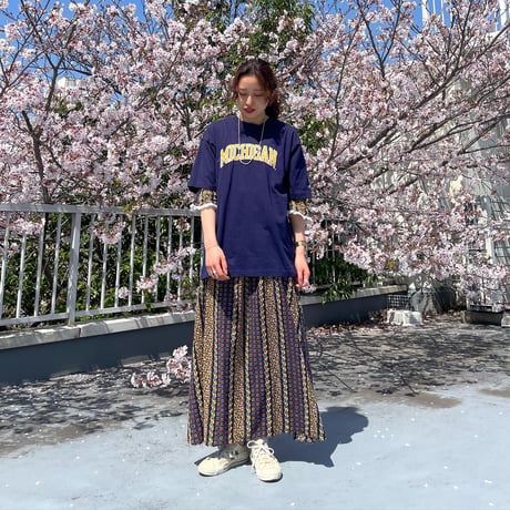 ミシガン大学カレッジTシャツ