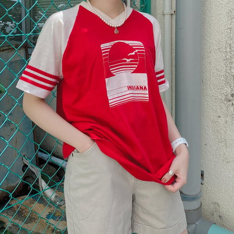 USA製ＶネックプリントTシャツ