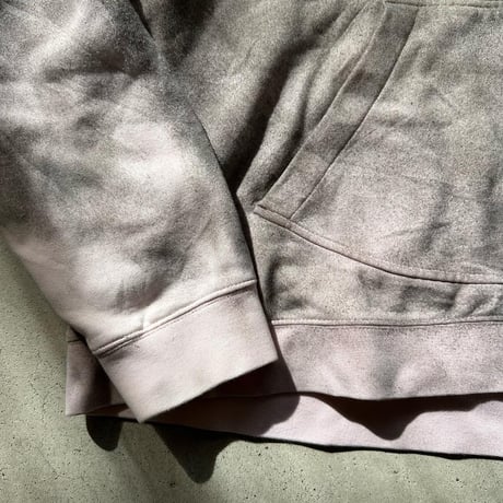 ランダムスプレーNIKEフーディ