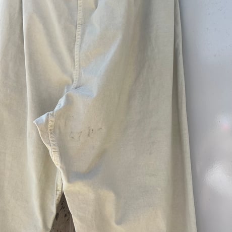 GRAMICCI テーパードパンツ