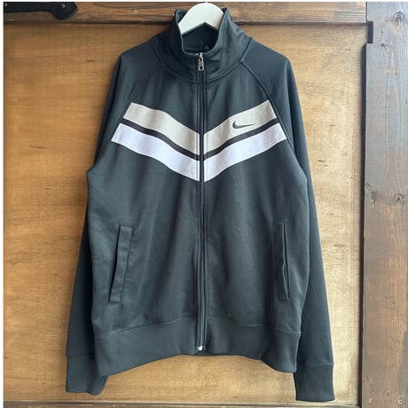 NIKE トラックジャケット
