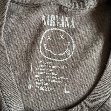 NIRVANA にこちゃんTシャツ