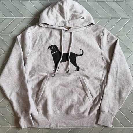 THE BLACK DOG プリントパーカー