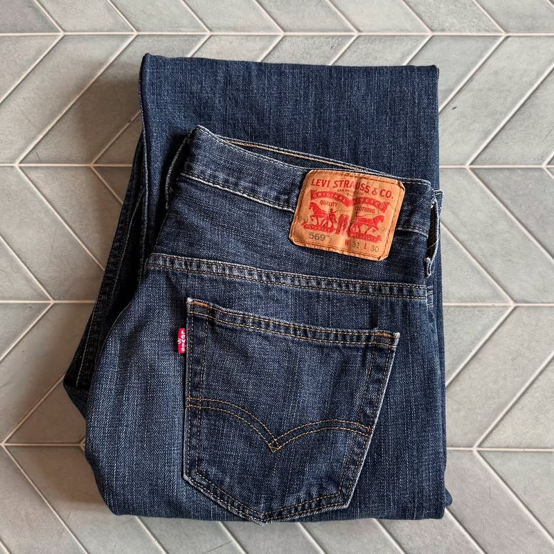 Levi's 569 (W31 L30) | CUSTOM FEVER