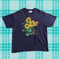 DELTA ひまわりプリントTシャツ