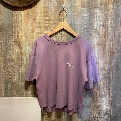 Champion ショート丈Tシャツ