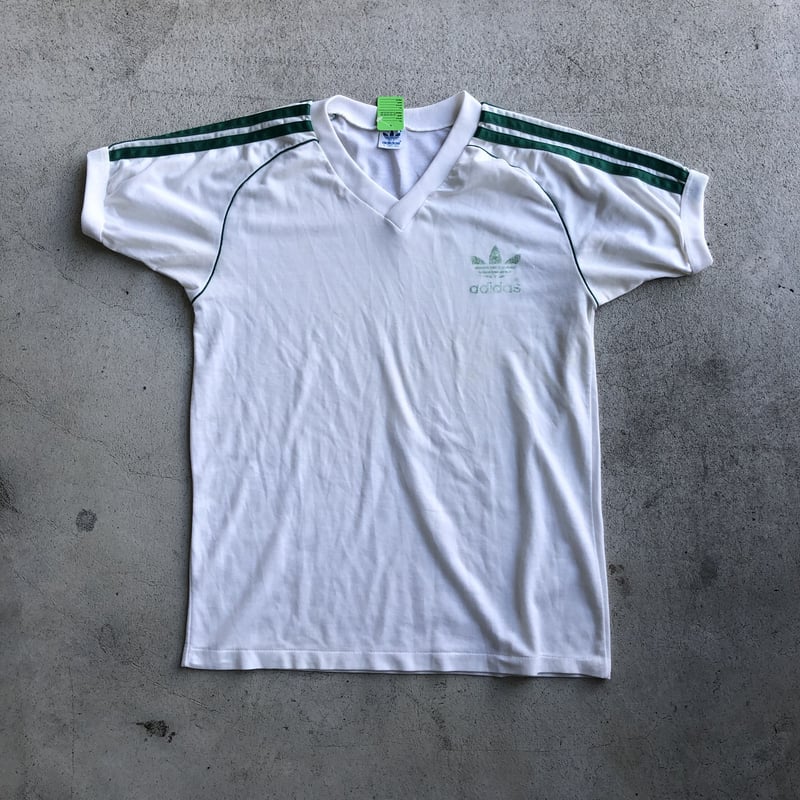 80's adidas VネックTシャツ | CUSTOM FEVER 80's adidas VネックTシャツ | CUSTOM FEVER