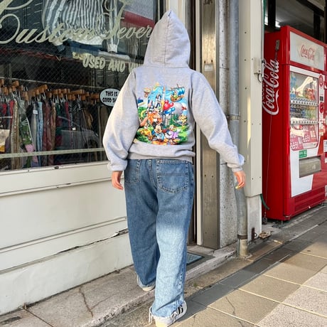 Hanes Disney 両面プリントジップパーカー