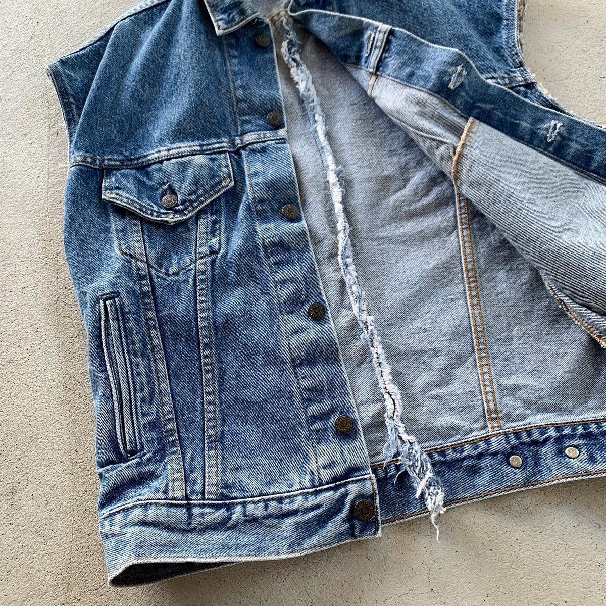 Levi'sデニムリメイクベスト | CUSTOM FEVER