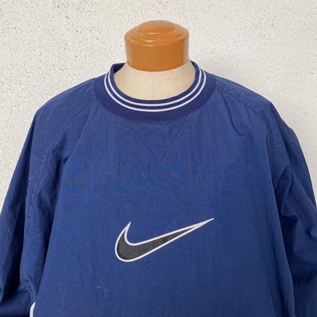 NIKE裏地付きナイロンプルオーバー