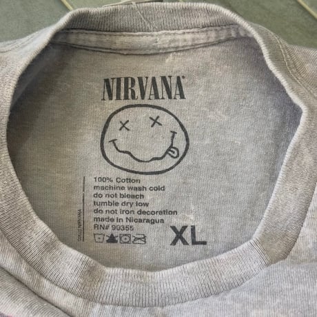 NIRVANA フラワーニコちゃんTシャツ
