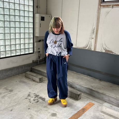 adidas ナイロンパンツ