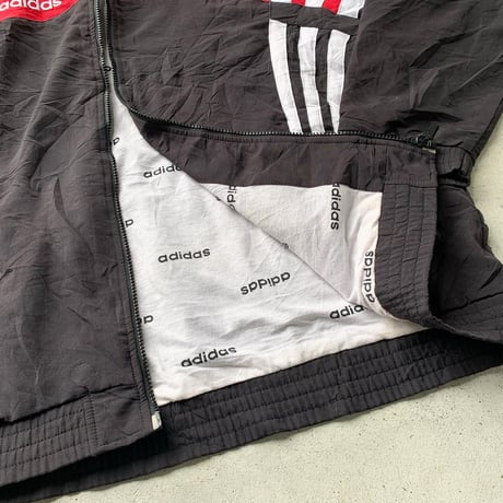 adidas切り替えデザインフルジップ