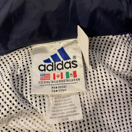 adidas ナイロンジャケット