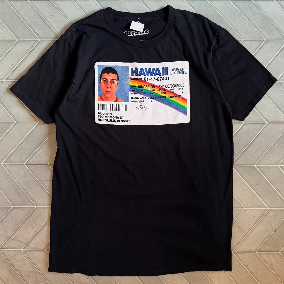 【L】 映画 Superbad スーパーバッド 童貞ウォーズ Tシャツ SUPERBAD スーパーバッド 童貞ウォーズ Drivers License Tシャツ