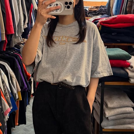 90s NIKE デザインロゴTシャツ