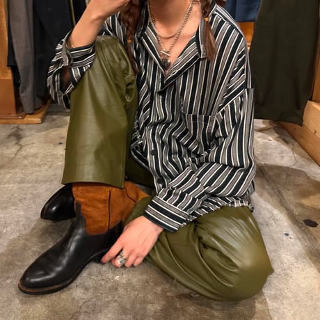 バンドカラーストライプシャツ