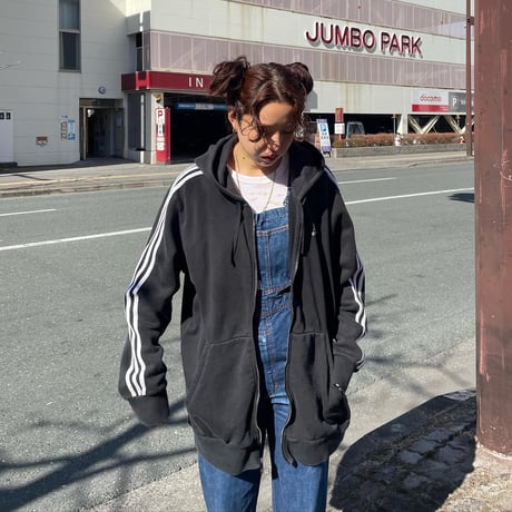 adidas フルジップパーカー
