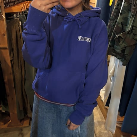 Champion REVERSE WEAVE ワンポイントロゴフーディー