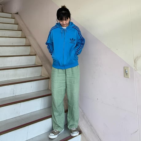 adidasジャージフーディ